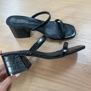 Black Heeled Sandal